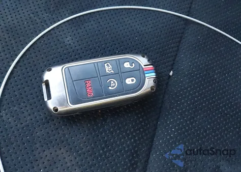 2017 Jeep Grand Cherokee Altitude 4X4 из США, поврежденный, VIN 1C4RJFAG9HC744693